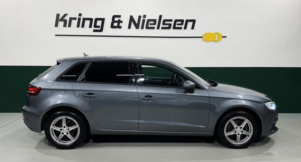 Audi A3 1,6 TDi 110 Sport Sportback S-tr. 5d