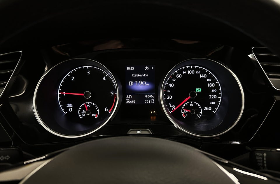 VW Touran 2,0 TDi 150 Highline DSG 7prs 5d