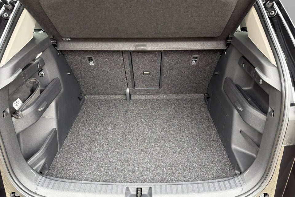 Skoda Elroq 85 iV Loft 5d