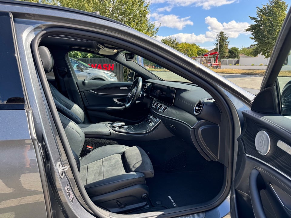 Mercedes E300 de 2,0 AMG Line Night Edition stc. aut. 5d