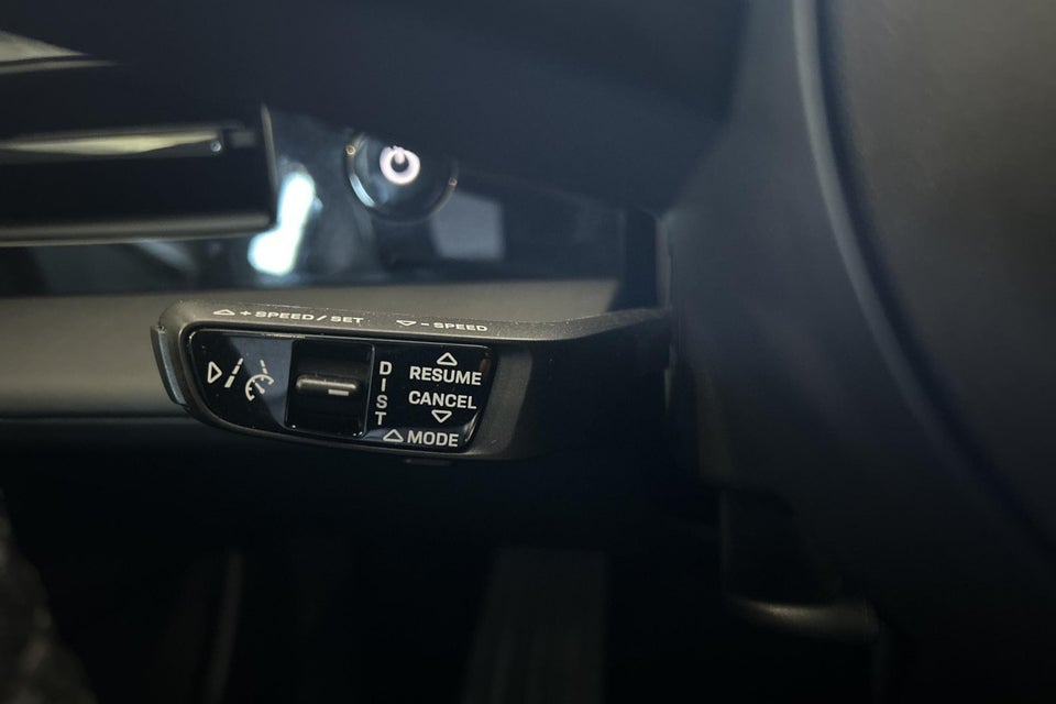 Porsche Taycan Performance+ 4d