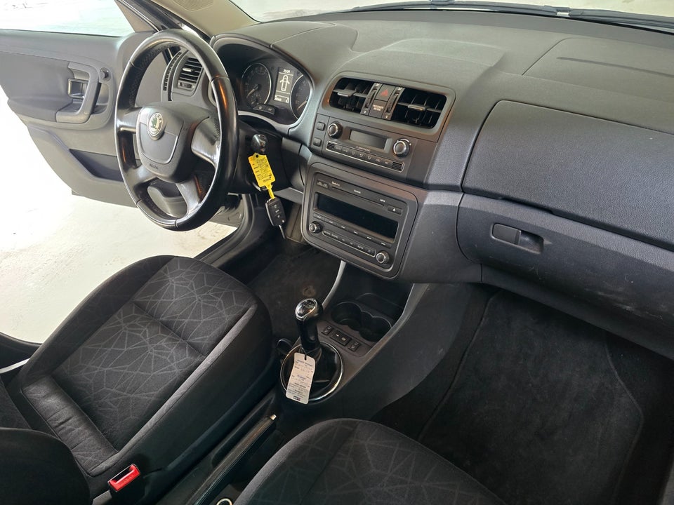 Skoda Fabia 1,6 TDi 105 Ambiente Combi 5d