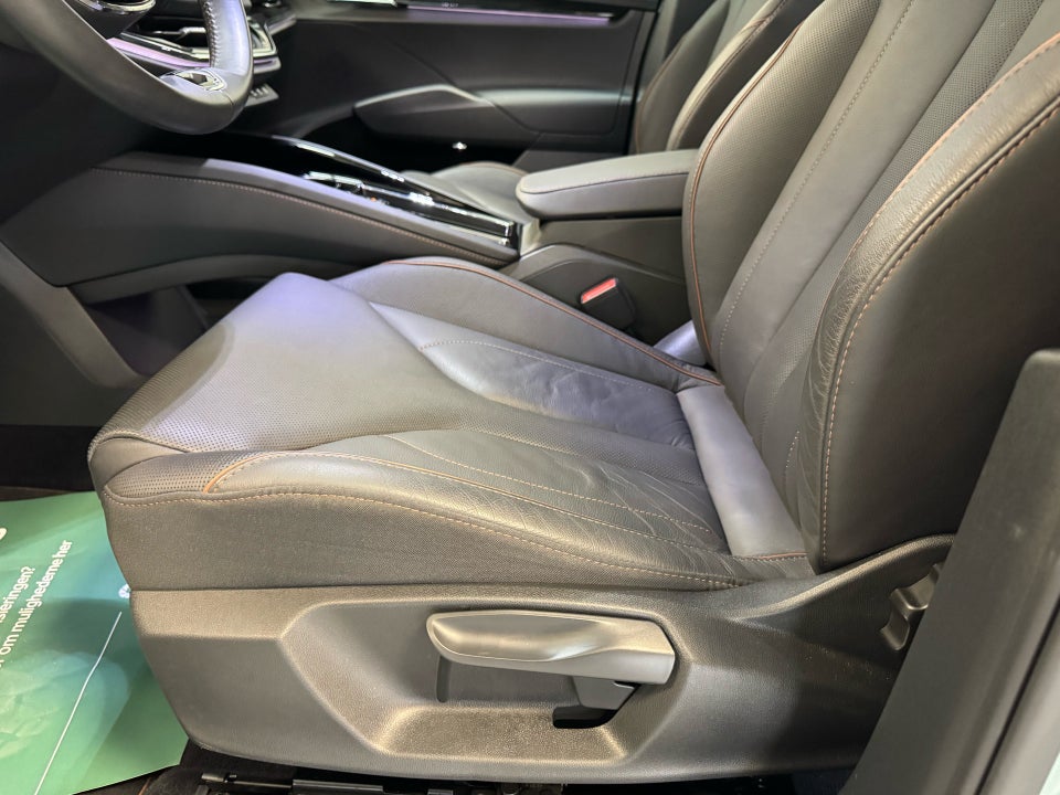 Skoda Enyaq 80 iV Selection Suite 5d