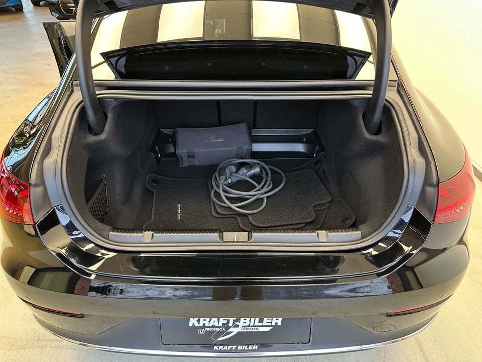 Mercedes EQE350 Avantgarde 4d