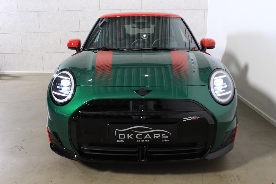 MINI Cooper E JC Works Trim XL 3d