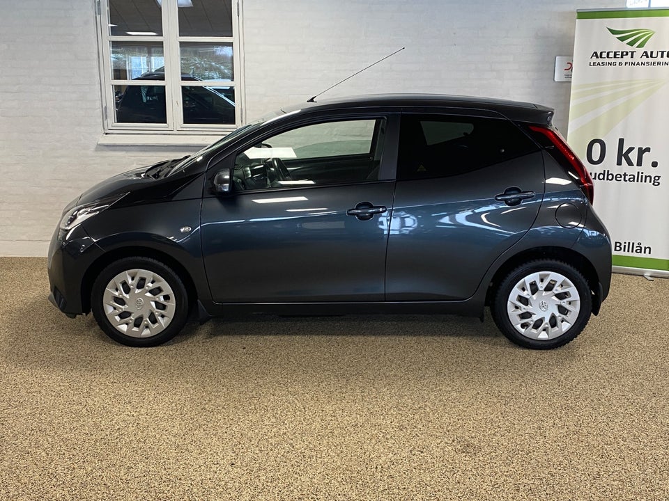 Toyota Aygo 1,0 VVT-i x-play 5d