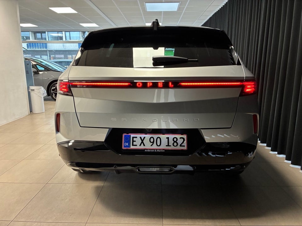 Opel Grandland-e 73 GS 5d