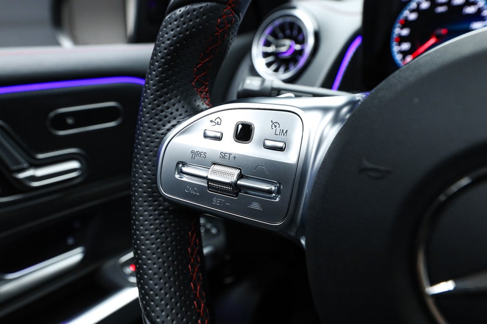 Mercedes EQB350 AMG Line 4Matic 7prs 5d