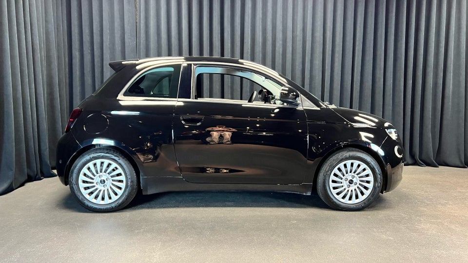 Fiat 500e 42 Icon 3d