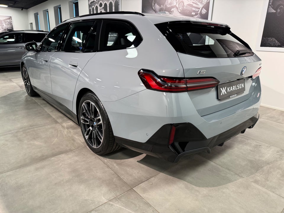 BMW i5 eDrive40 Touring M-Sport Pro 5d