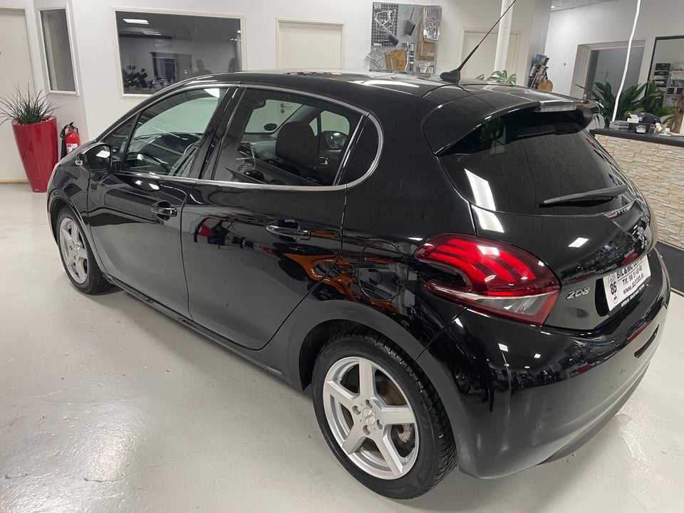 Peugeot 208 1,5 BlueHDi 100 Prestige Sky 5d