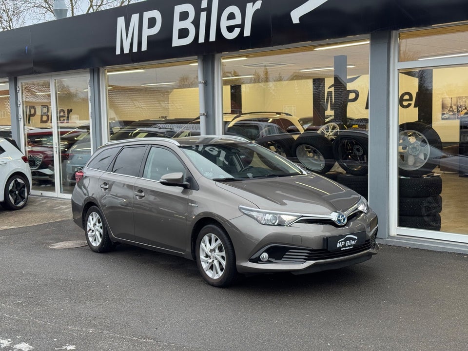 Toyota Auris 1,8 Hybrid H2 Comfort Touring Sports CVT 5d