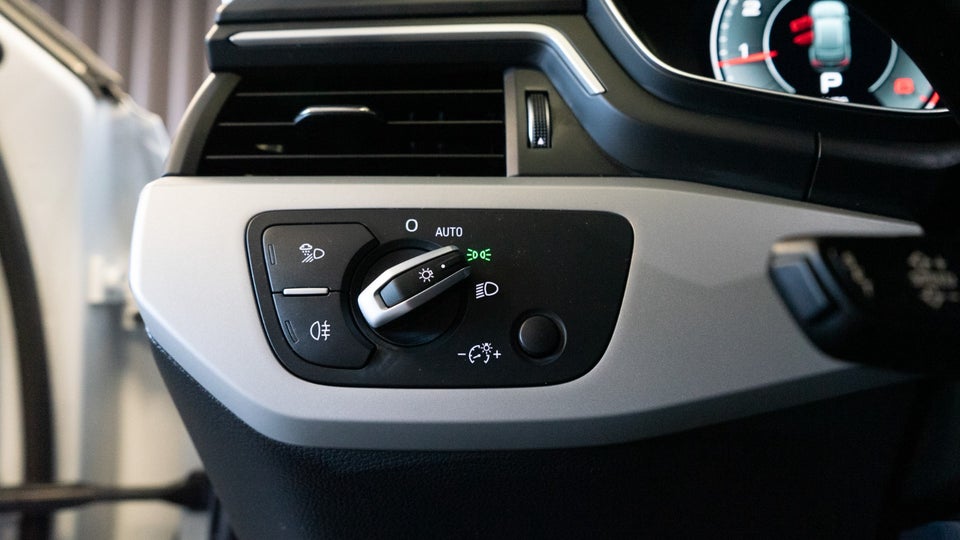 Audi A4 40 TFSi Prestige plus Avant S-tr. 5d