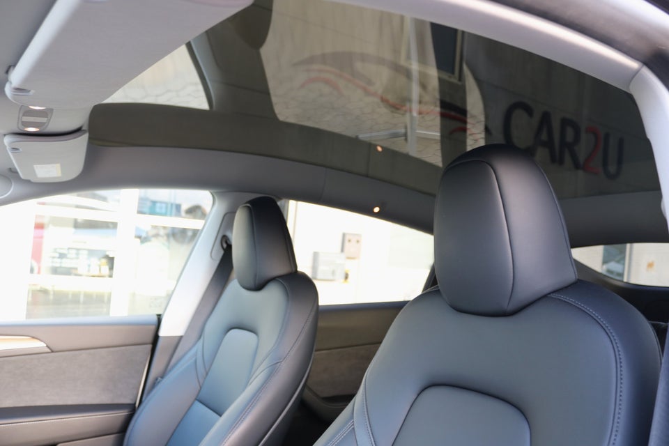 Tesla Model Y Long Range AWD 5d