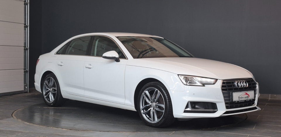 Audi A4 40 TFSi Sport S-tr. 4d