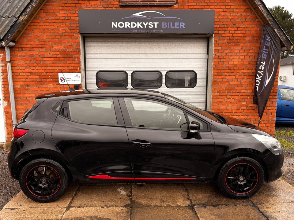 Renault Clio IV 0,9 TCe 90 Expression 5d