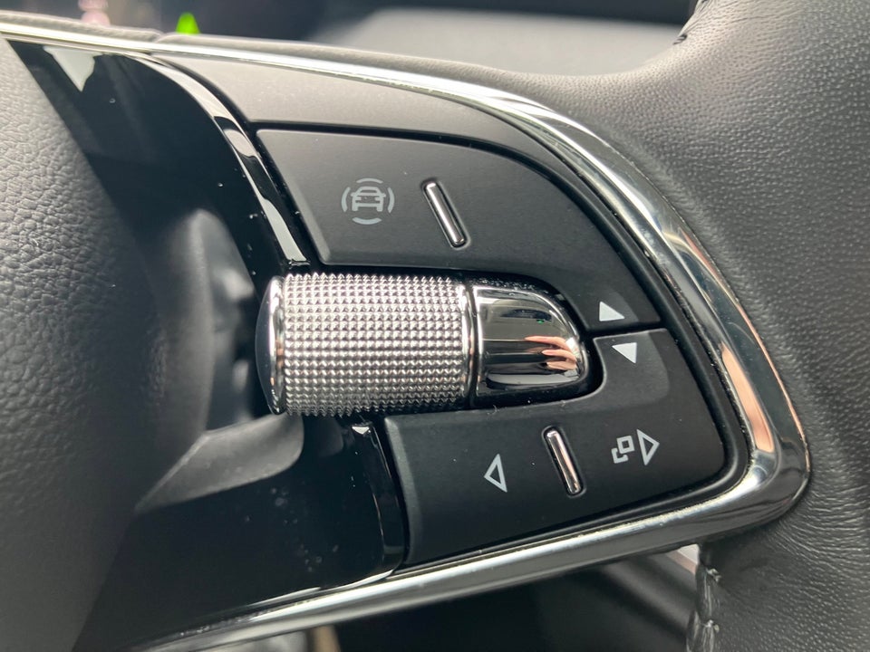 Skoda Enyaq 60 iV Loft 5d