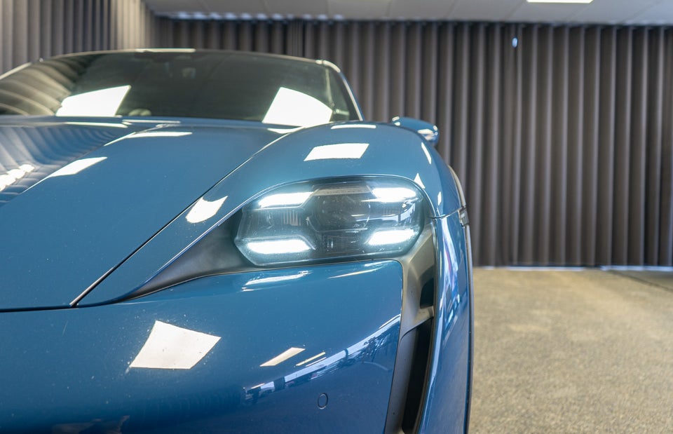 Porsche Taycan 4S Performance+ Cross Turismo 5d