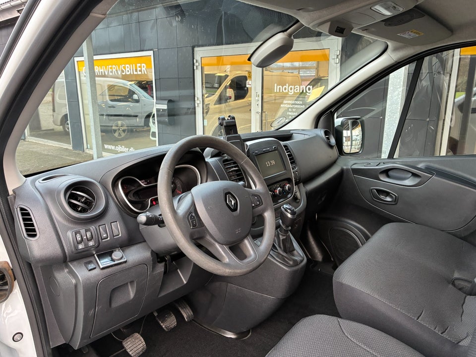 Renault Trafic T29 2,0 dCi 120 L2H1