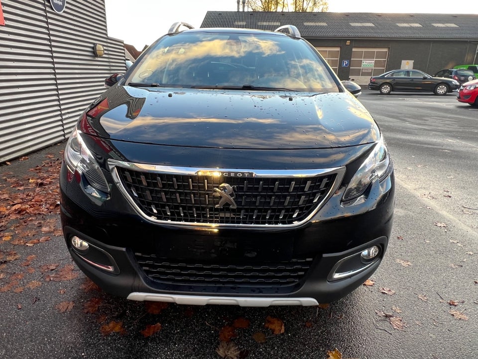 Peugeot 2008 1,5 BlueHDi 100 Prestige Sky 5d