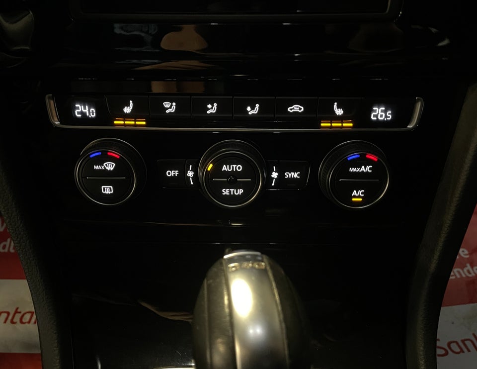 VW Golf VII 2,0 TDi 150 Highline Variant DSG BMT 5d