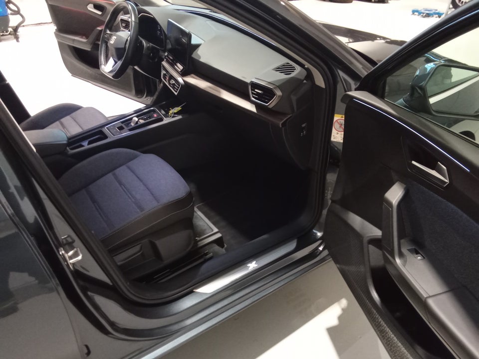 Seat Leon 1,5 eTSi 150 Xcellence Sportstourer DSG 5d