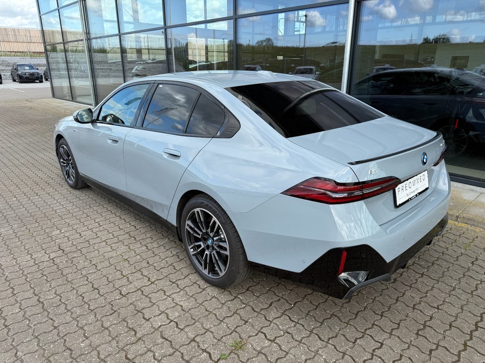 BMW i5 eDrive40 M-Sport Pro 4d