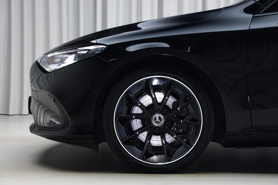 Mercedes CLA350 electric Progressive Advance Plus 4Matic 4d