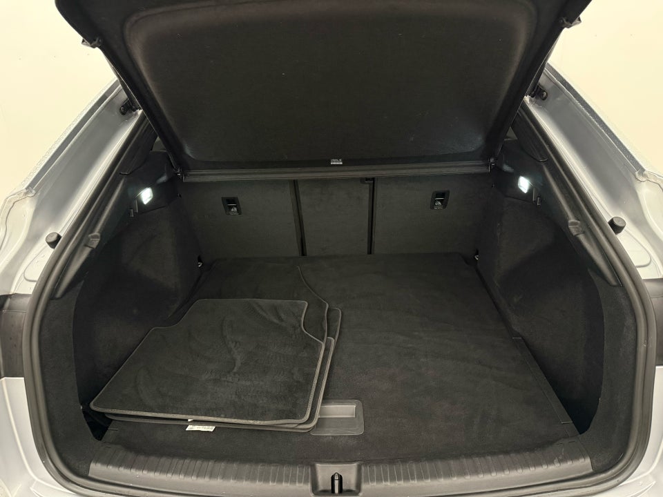 Audi Q4 e-tron 40 S-line Sportback 5d