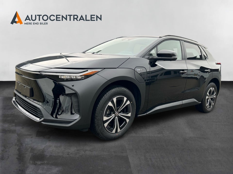 Toyota bZ4X Business+ 5d