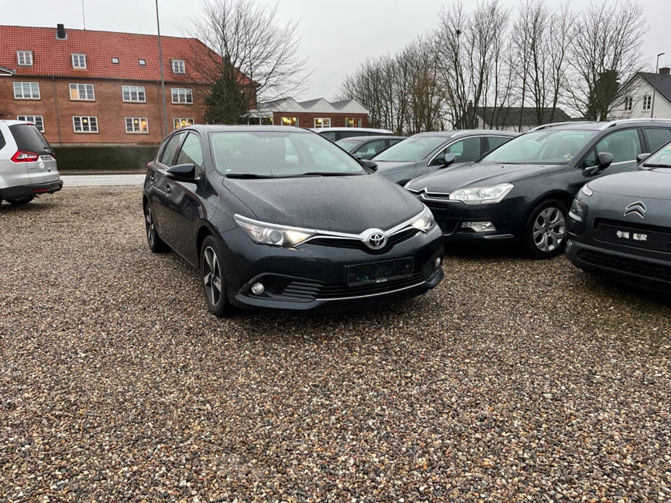 Toyota Auris 1,2 T T2 Comfort 5d