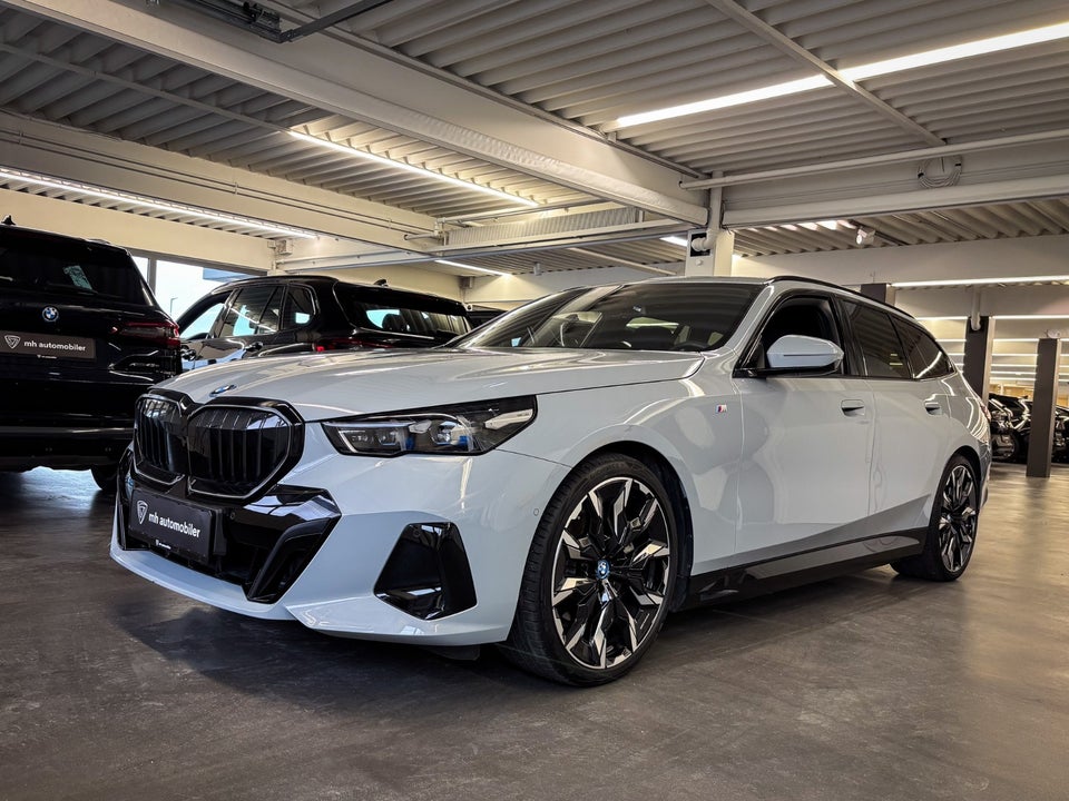 BMW i5 eDrive40 Touring M-Sport 5d