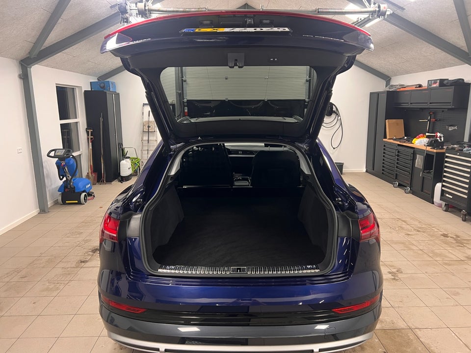 Audi e-tron 55 S-line Sportback quattro Van 5d