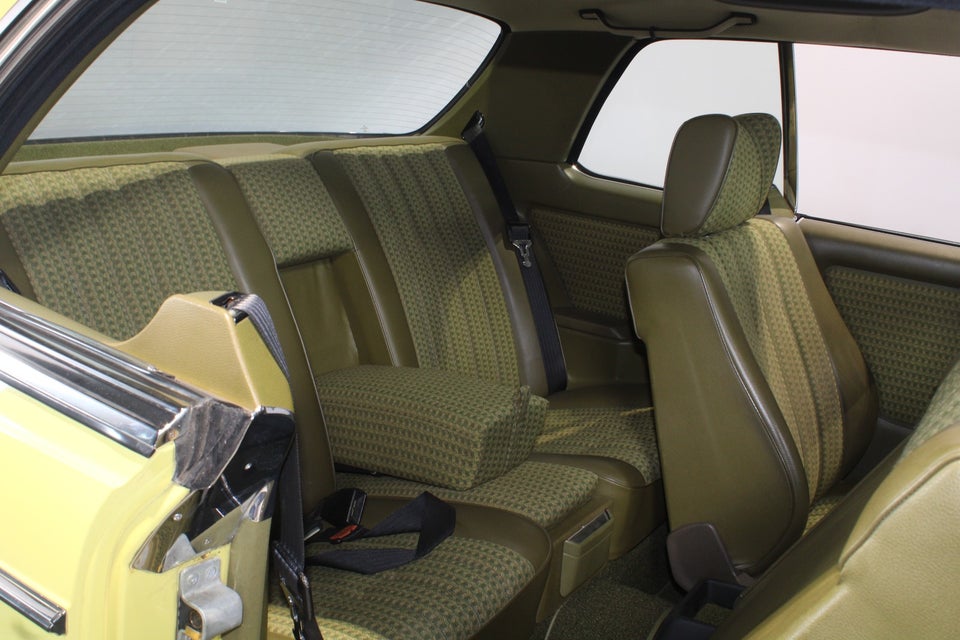 Mercedes 230 C 2,3 Coupé 2d