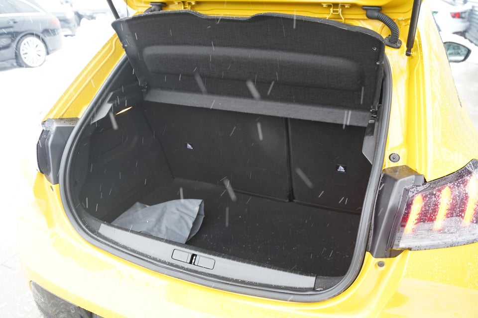 Peugeot 208 1,2 PureTech 100 Allure 5d