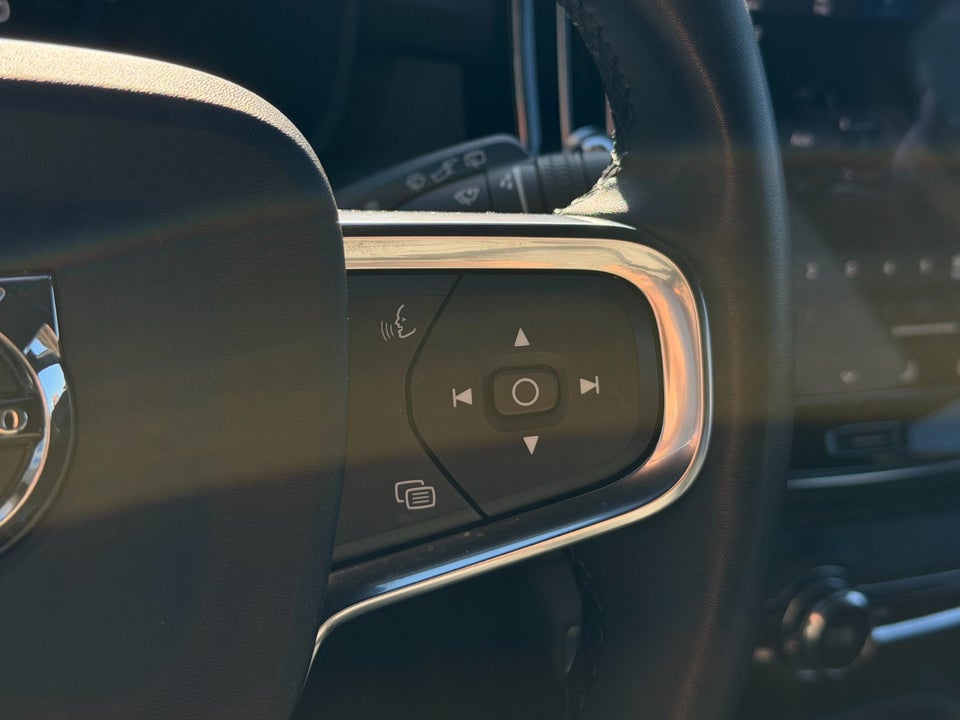 Volvo XC40 P6 ReCharge Core 5d