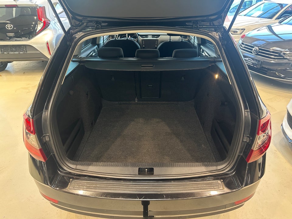 Skoda Octavia 2,0 TDi 150 Business Line+ Combi DSG 5d