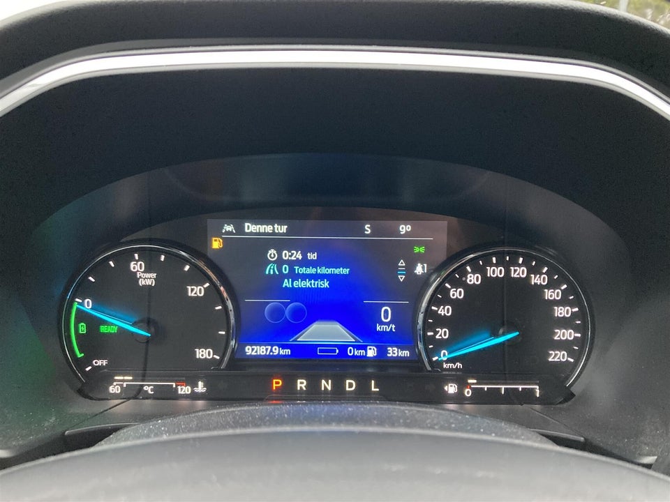 Ford Kuga 2,5 PHEV Titanium CVT 5d