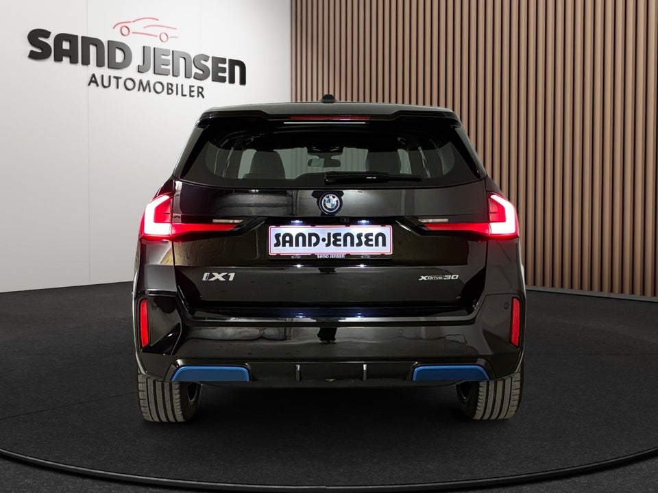 BMW iX1 xDrive30 M-Sport Premium 5d