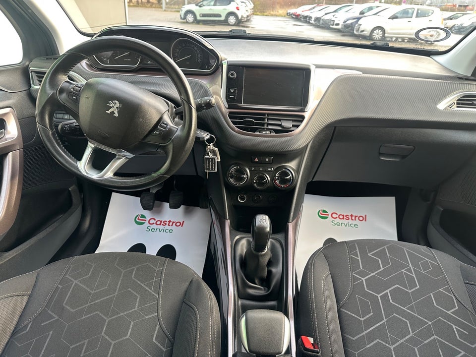 Peugeot 2008 1,2 VTi 82 Active 5d