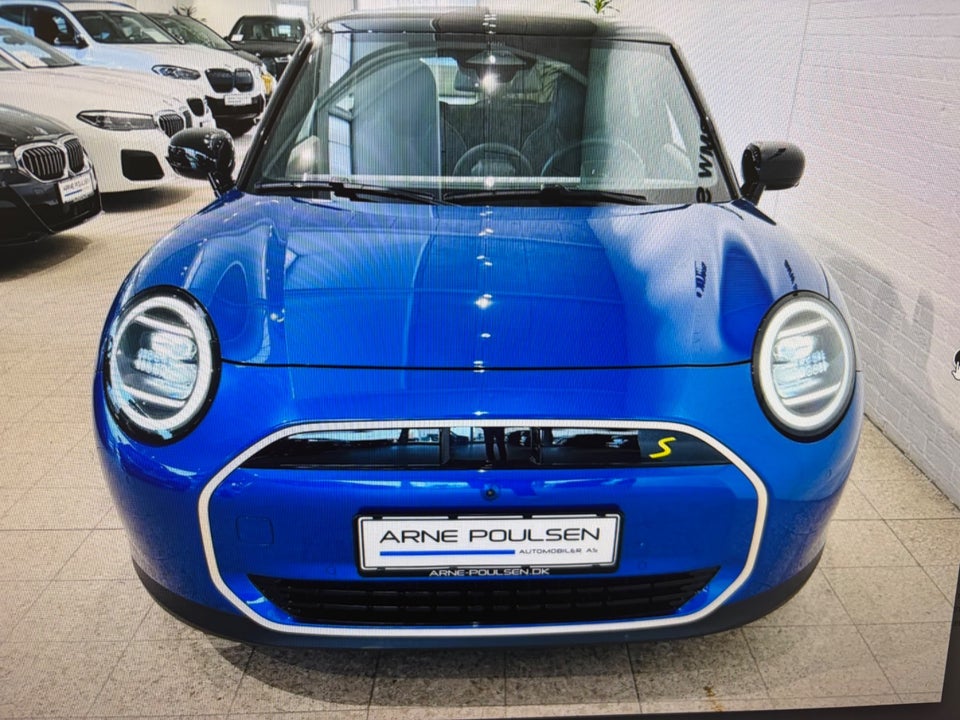 MINI Cooper SE Favoured Trim XL 3d