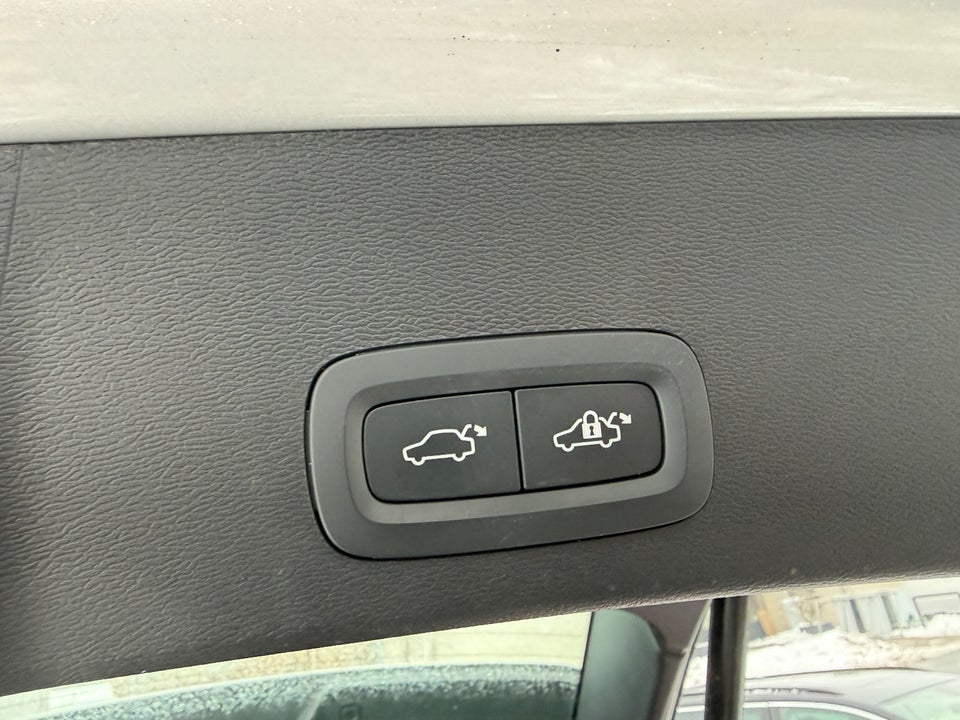 Volvo XC40 P6 ReCharge Ultimate 5d