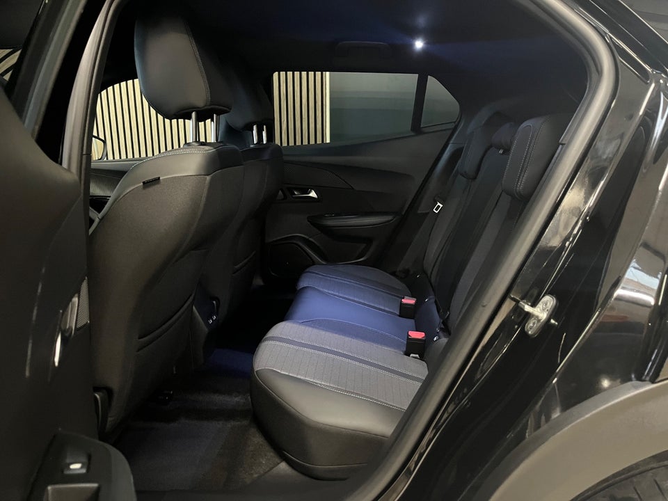 Peugeot 2008 1,2 PureTech 130 Allure EAT8 5d