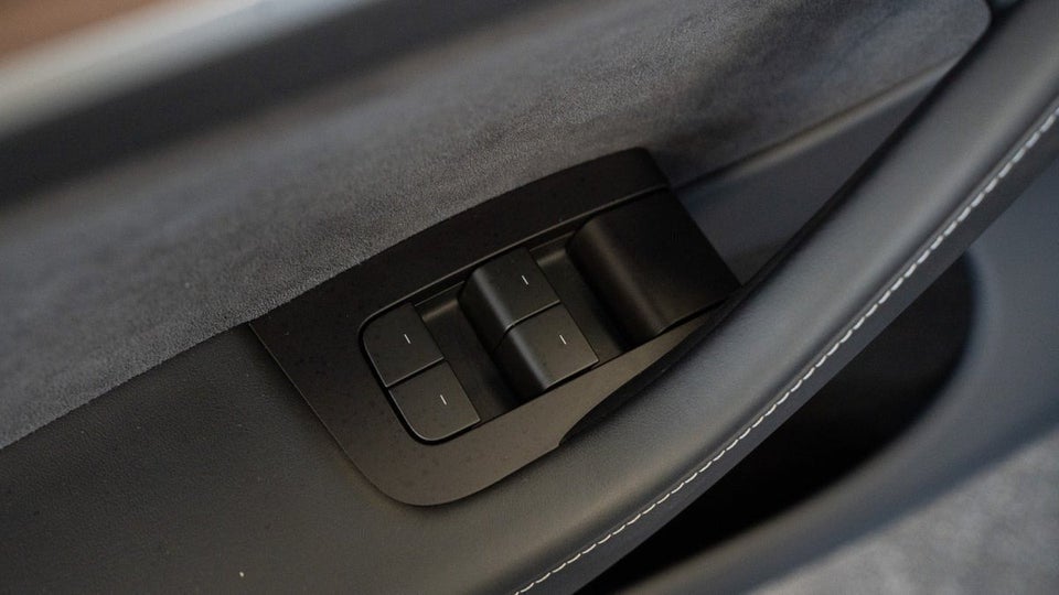 Tesla Model Y RWD 5d