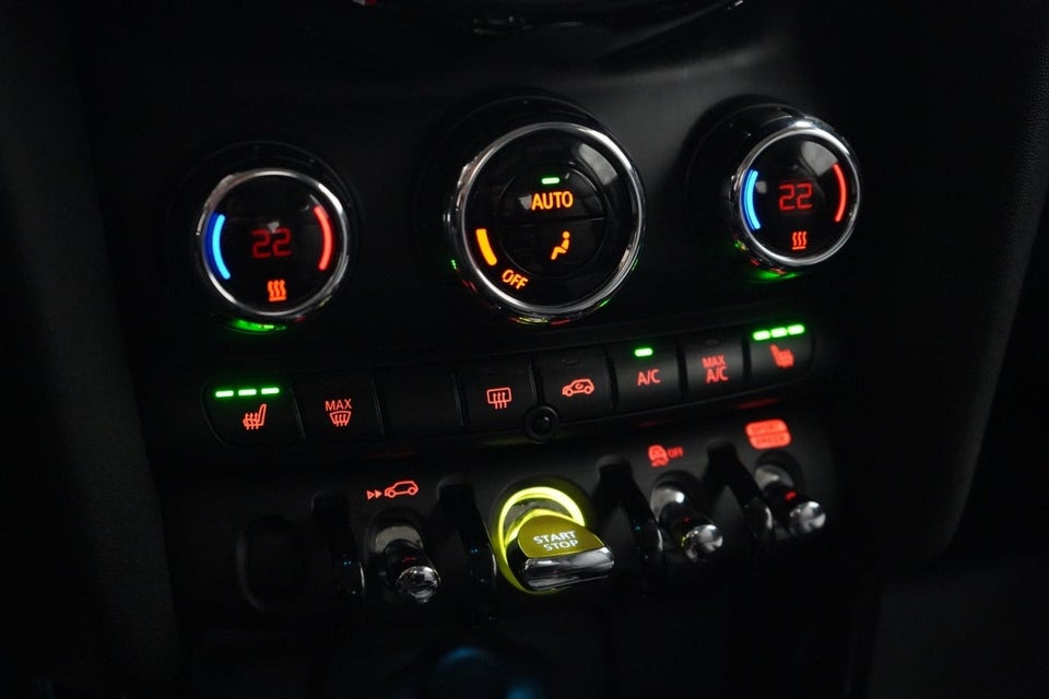 MINI Cooper SE Classic Trim 3d