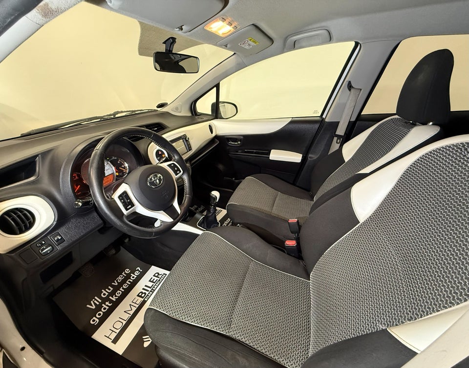 Toyota Yaris 1,3 T2 M/M 5d