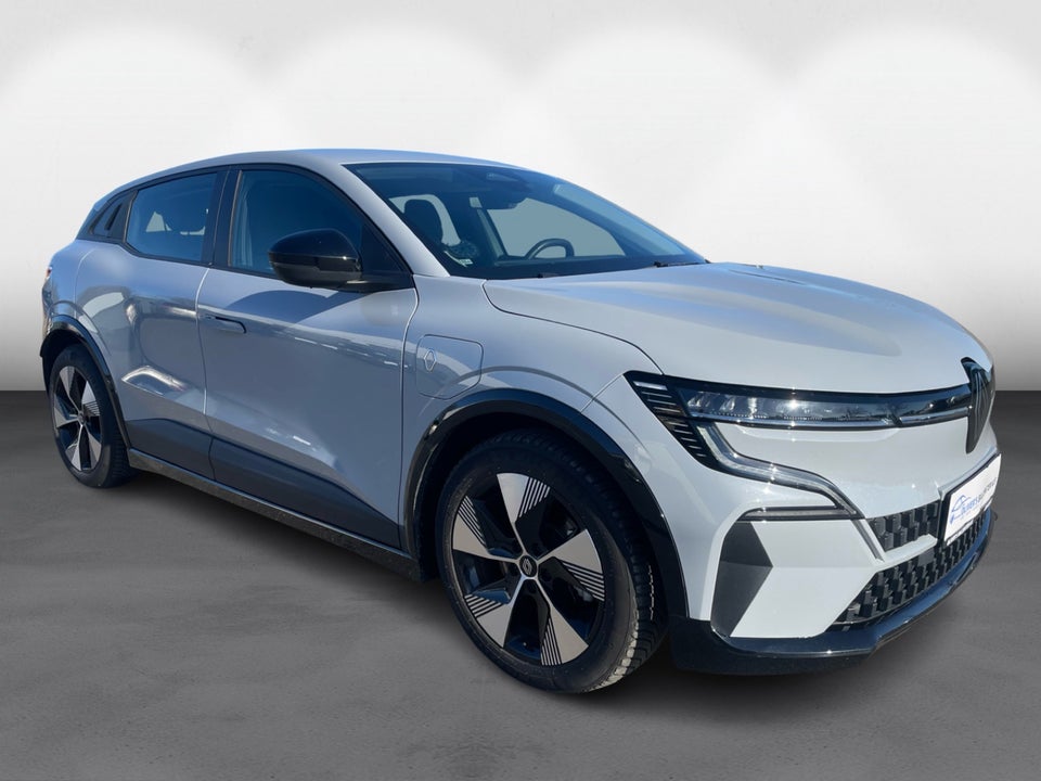 Renault Megane E-Tech 60 Equilibre 5d