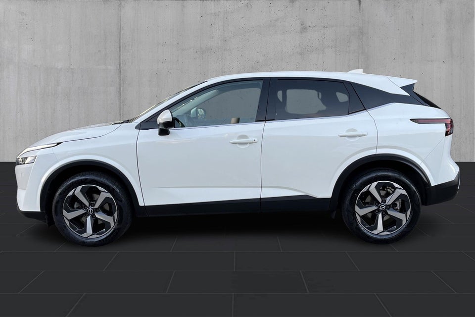 Nissan Qashqai 1,3 mHEV N-Connecta X-tr. 5d