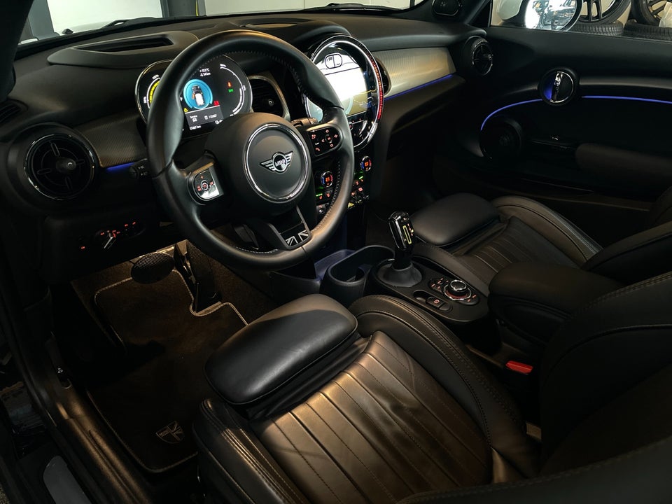 MINI Cooper SE Maximise 3d