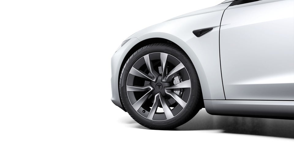 Tesla Model 3 Long Range AWD 4d